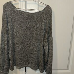 Gray long sleeve shirt
Size: Large